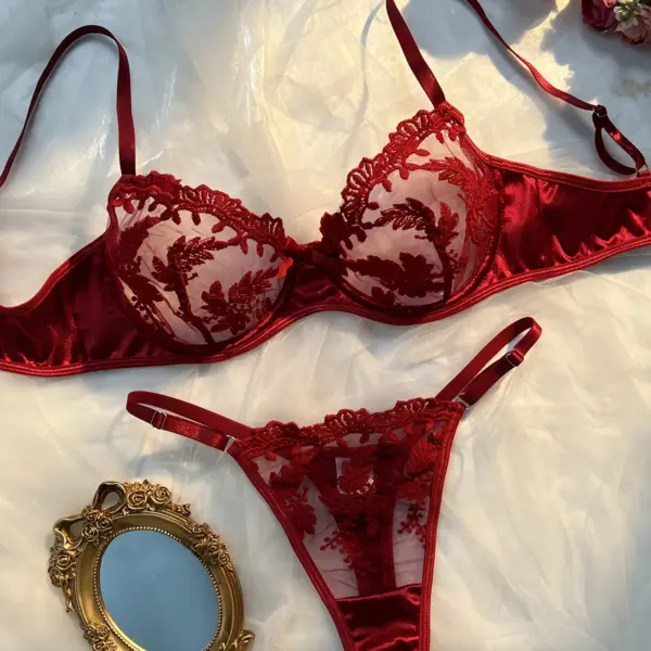Valentine's Day Elegant Black and Burgundy Embroidered Lingerie Set for Women – Floral Pattern, Medium Support, Non-Padded Bra